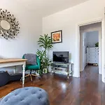 Cheerful 1 Bedroom Flat In The Heart Of North London