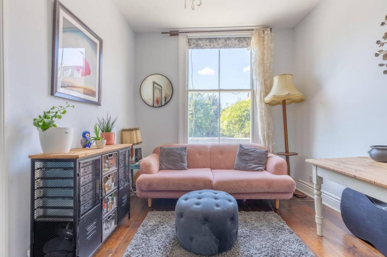 Cheerful 1 Bedroom Flat In The Heart Of North Appartement Londres