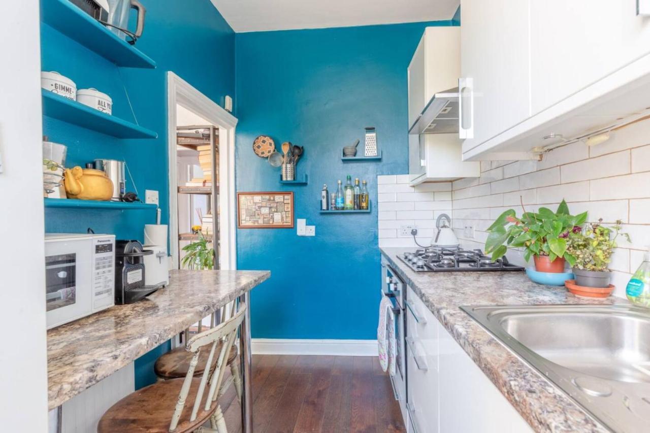 Cheerful 1 Bedroom Flat In The Heart Of North
