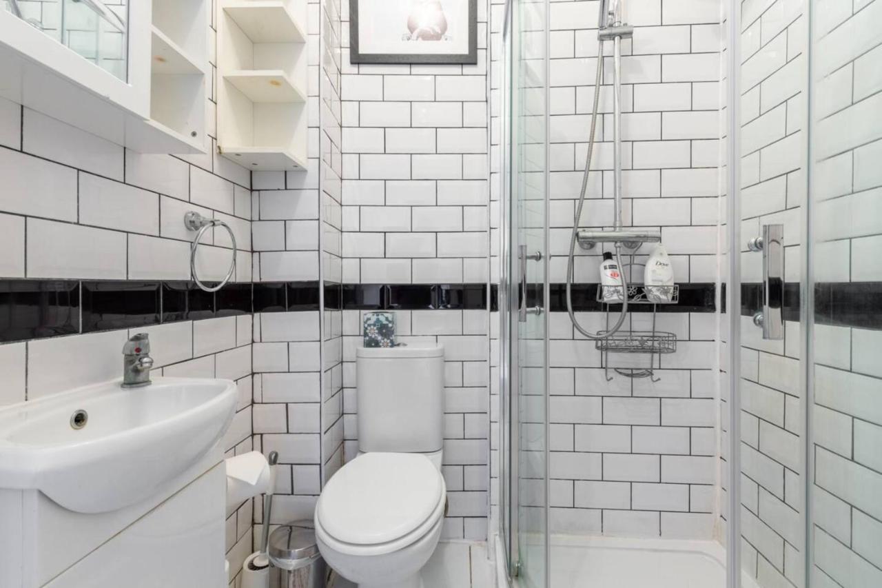 Cheerful 1 Bedroom Flat In The Heart Of North Appartement Londres